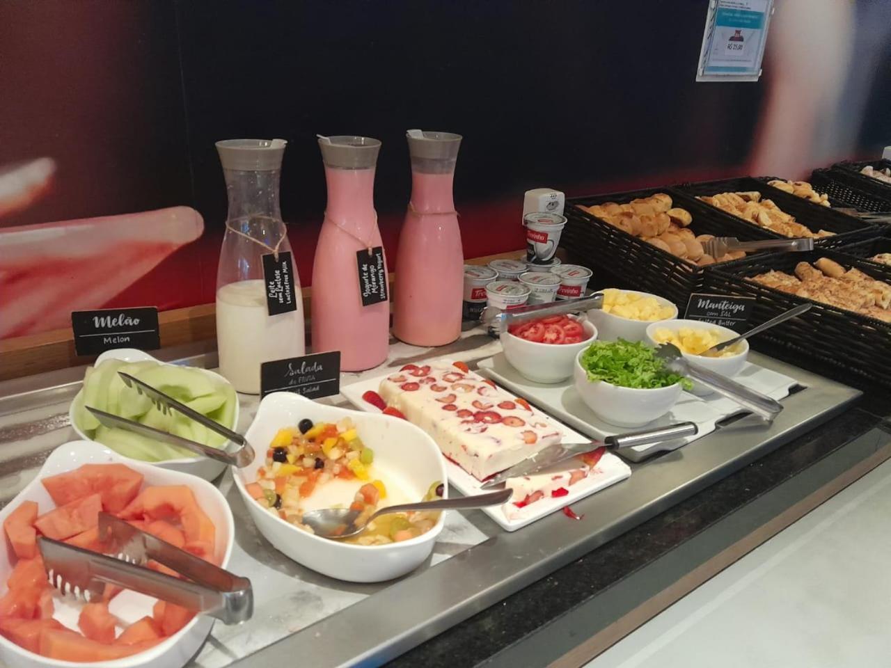 宜必思居兹佛拉酒店 尤西德福拉 外观 照片