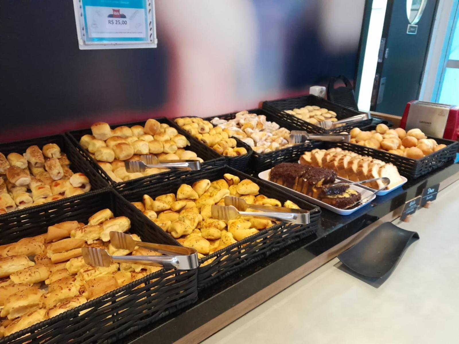宜必思居兹佛拉酒店 尤西德福拉 外观 照片